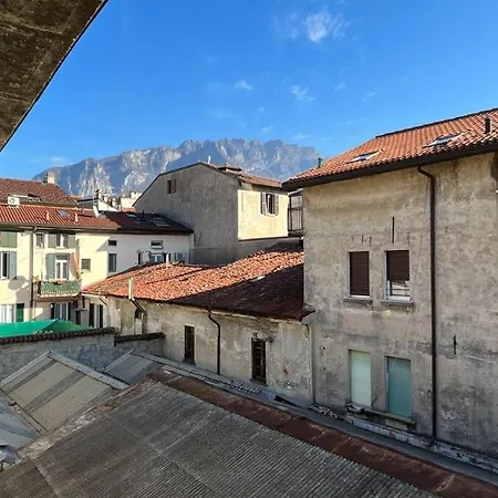 Apartment Casa Moira - Affitti Brevi Italia Lecco